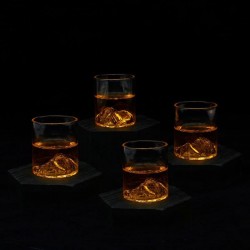 4 SHOOTERS ON THE ROCKS