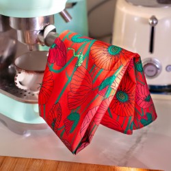 Détail du motif coloré du torchon Pylones Coquelicots. Accessoire de cuisine design.